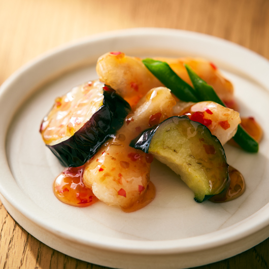 白身魚と茄子のスイートチリソース