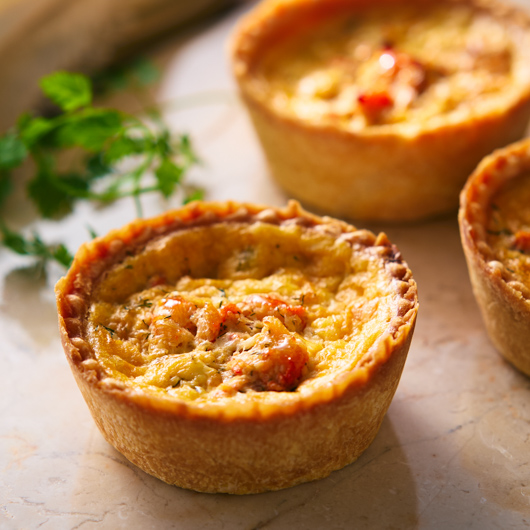 ずわい蟹とアメリケーヌソースのキッシュ