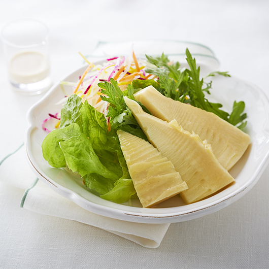 九州産フレッシュ筍のサラダ