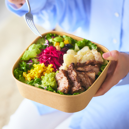 ジャークチキンのパワーチャージサラダ