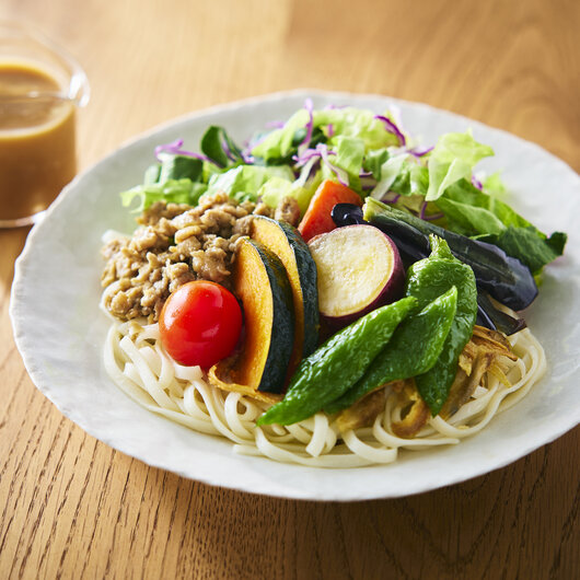 山椒香る 野菜の揚げびたし風サラダうどん